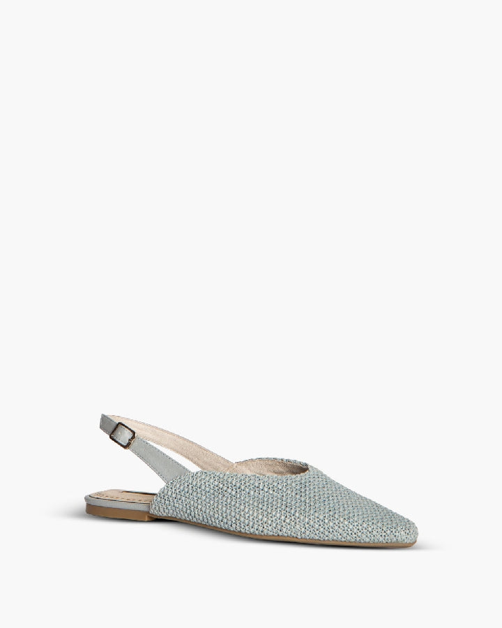 POINTED FLAT SANDALS IN AZUL