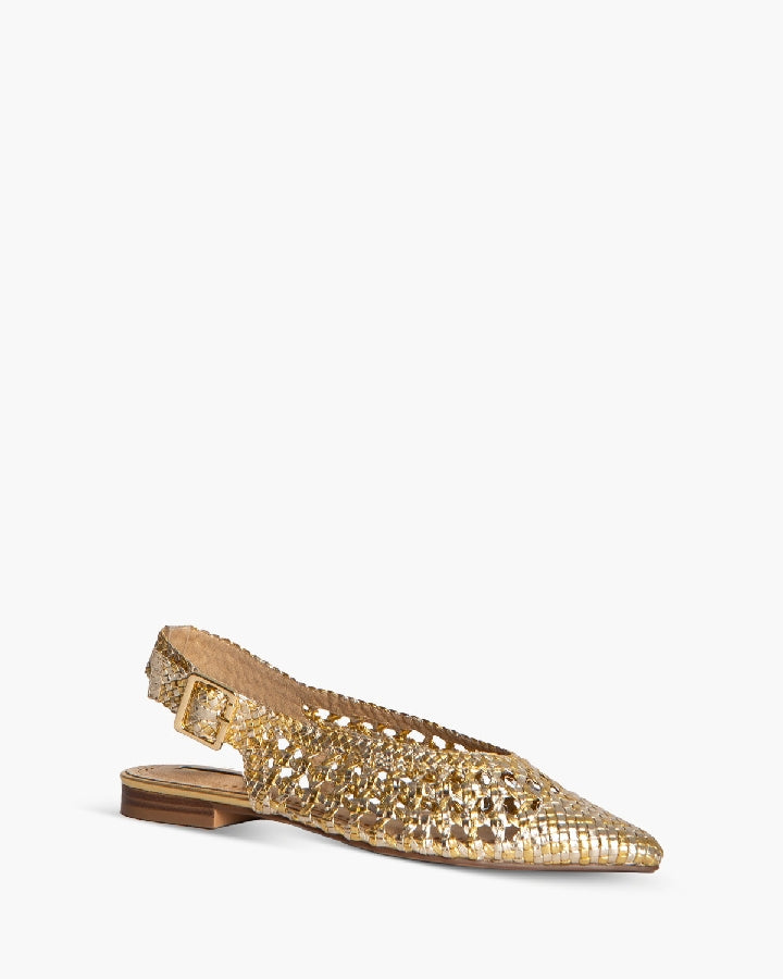BRAIDED FLAT SANDAL IN GOLD