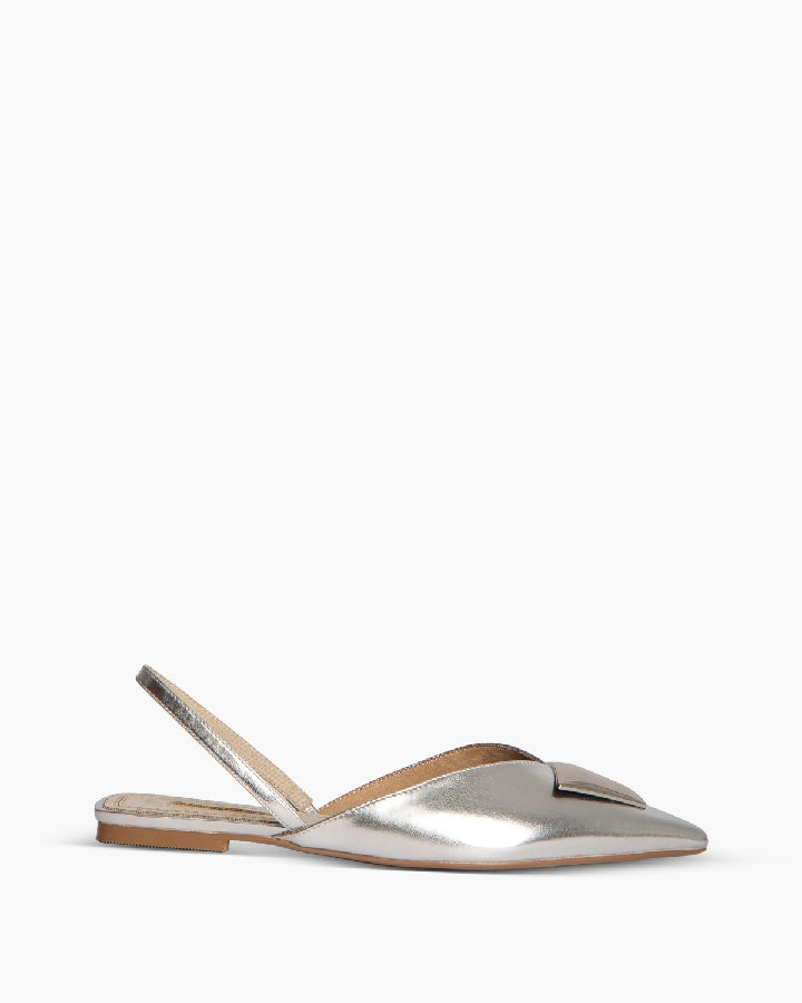 FLAT SLINGBACK WITH METAL DETAIL IN SILVER