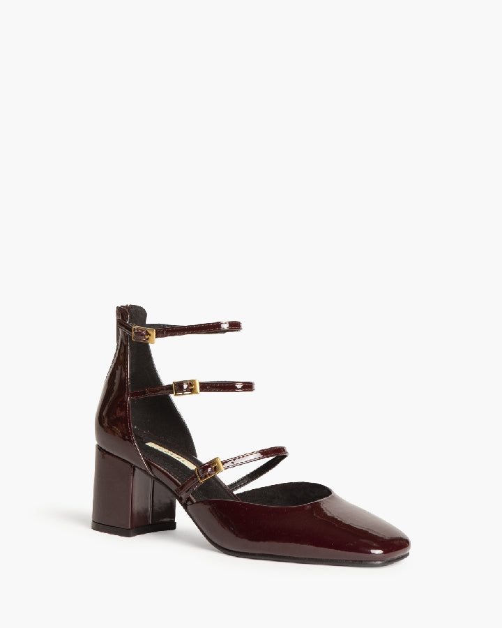STRAP HEELS IN BURGUNDY