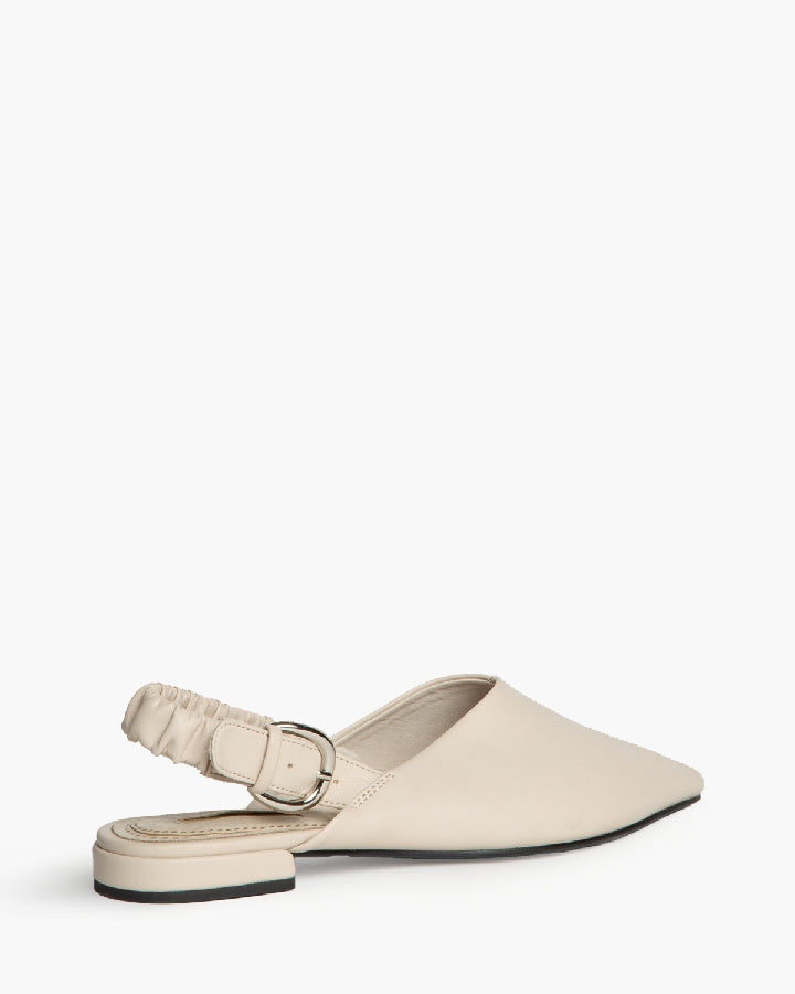 FLAT IN BEIGE