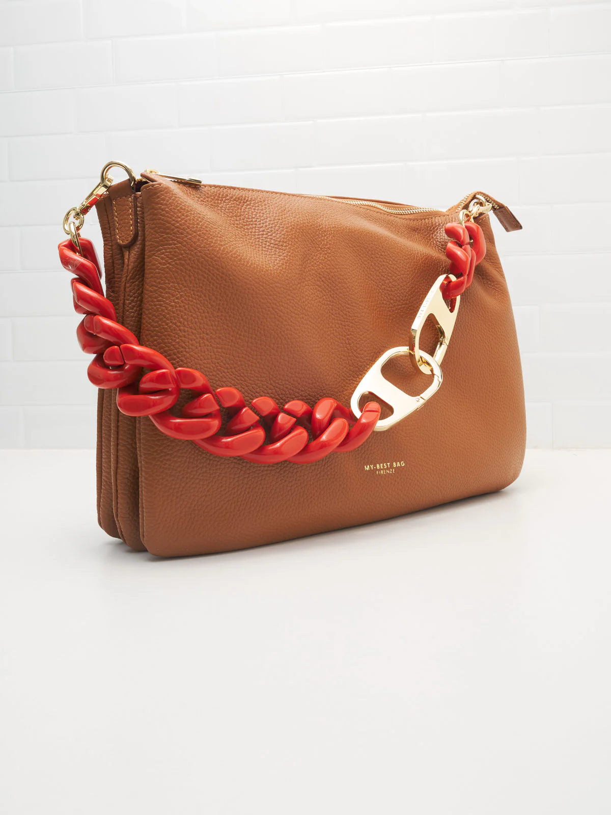 SHOULDER BAG IN BROWN