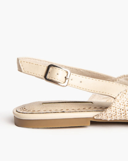 POINTED FLAT SANDALS