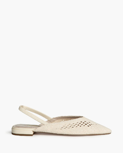 BRAIDED FLATS IN BEIGE