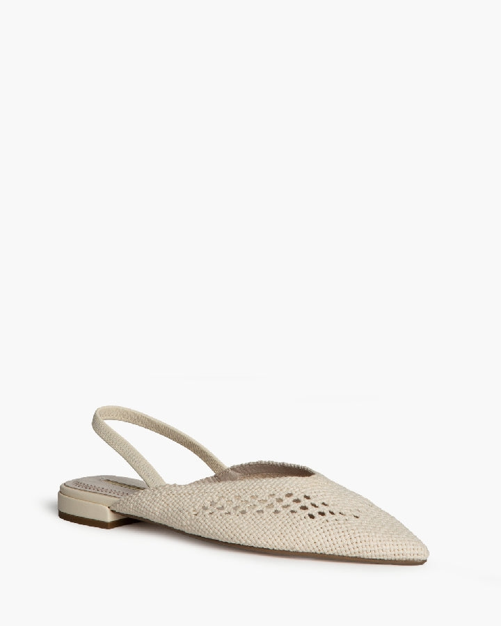 BRAIDED FLATS IN BEIGE