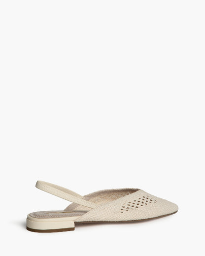 BRAIDED FLATS IN BEIGE