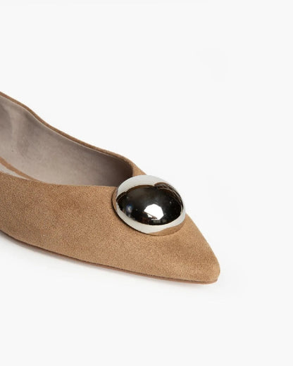 BALLERINA WITH A METALLIC DECORATION-Ballerinas-CORINA- Pointure.AE