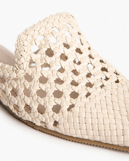 BRAIDED FLAT MULE IN NATURAL-Slippers-CORINA- Pointure.AE