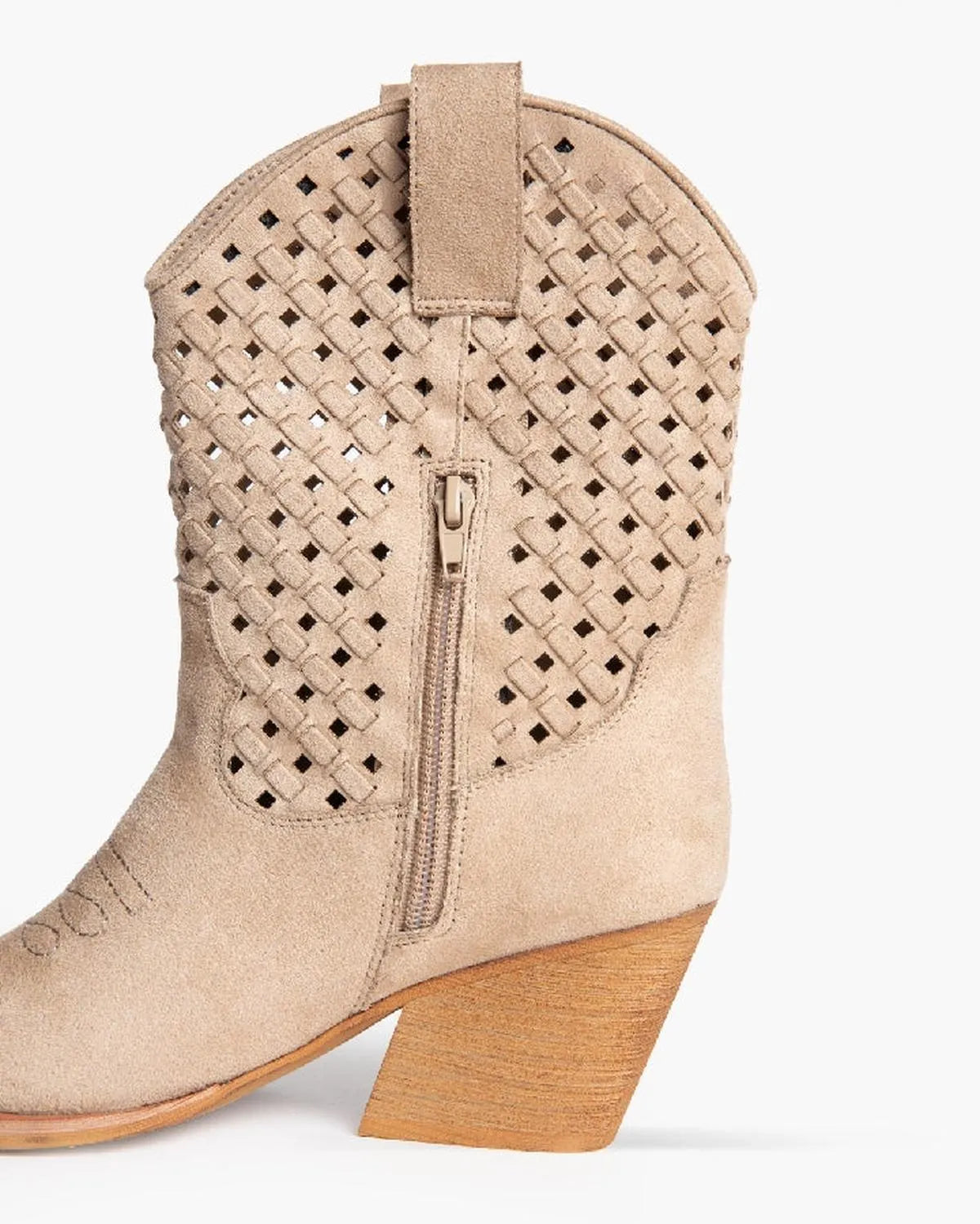 COUNTRY-STYLE ANKLE BOOT-Ankle Boots-CORINA- Pointure.AE