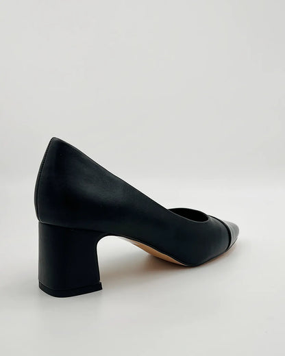 LOW HEEL PUMP IN BLACK-Pumps-CORINA- Pointure.AE