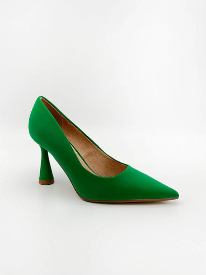 POINTED TOE PUMP IN GREEN-Pumps-CORINA- Pointure.AE
