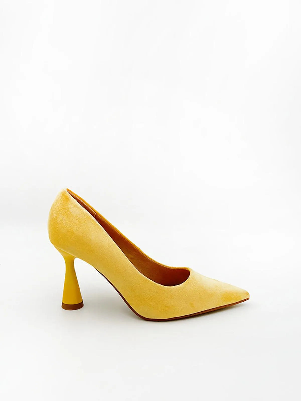 POINTED TOE PUMP IN YELLOW-Pumps-CORINA- Pointure.AE