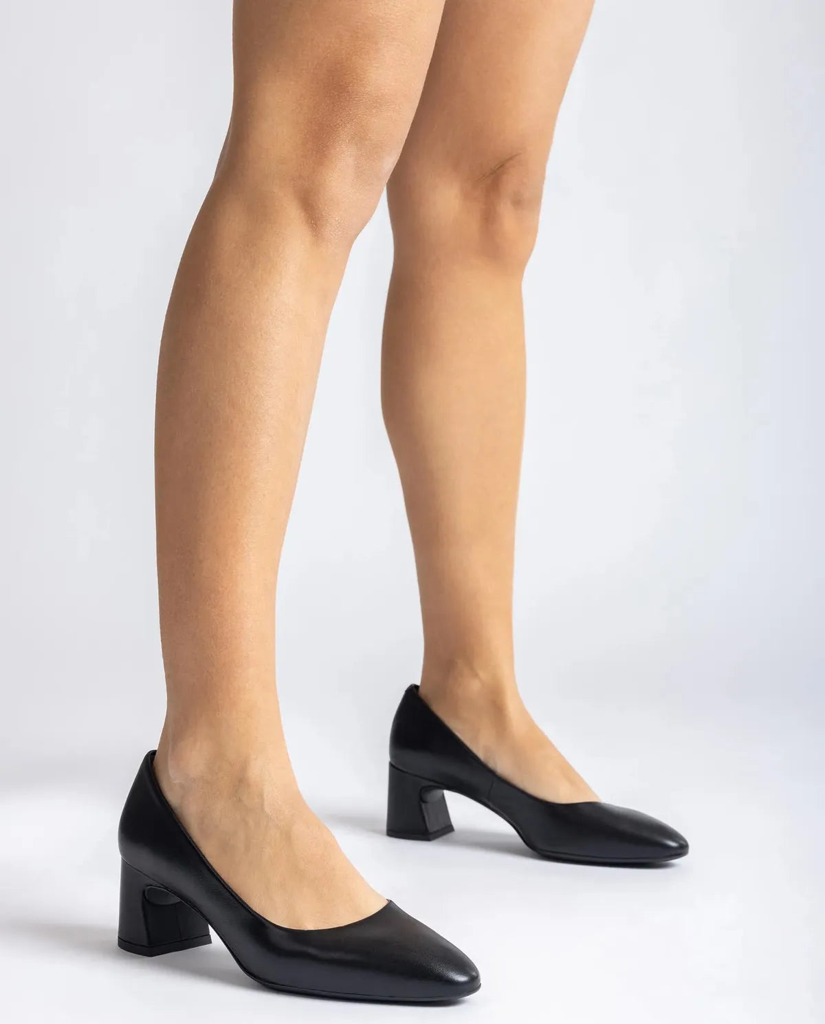 SQUARE TOE PUMP IN BLACK-Pumps-UNISA- Pointure.AE